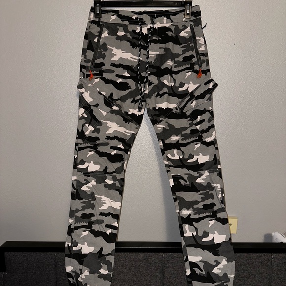 Black & Grey Camo Cargo Joggers - Picture 1 of 3
